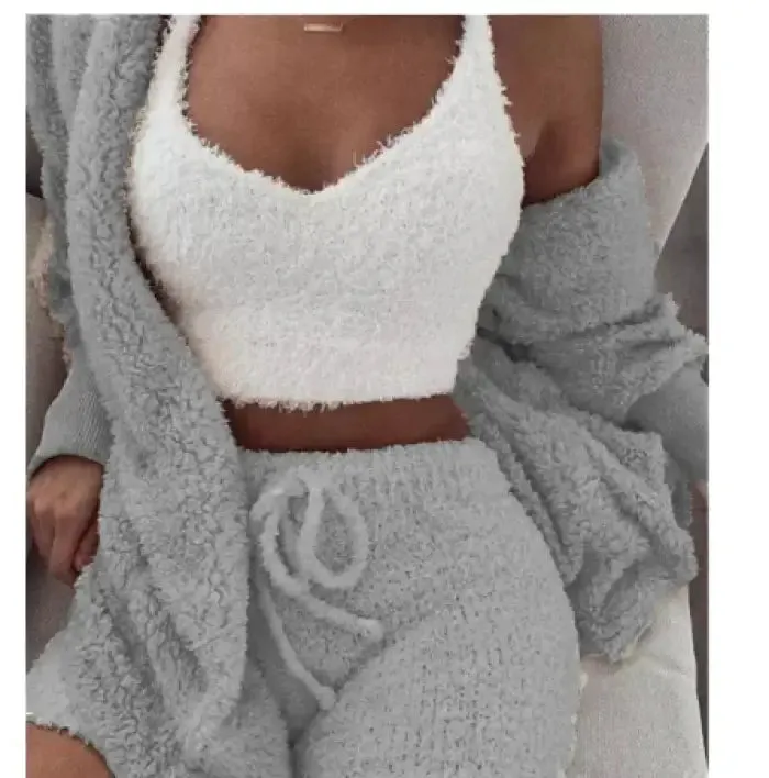 Ultimate Comfort: Cozy Lounge Set